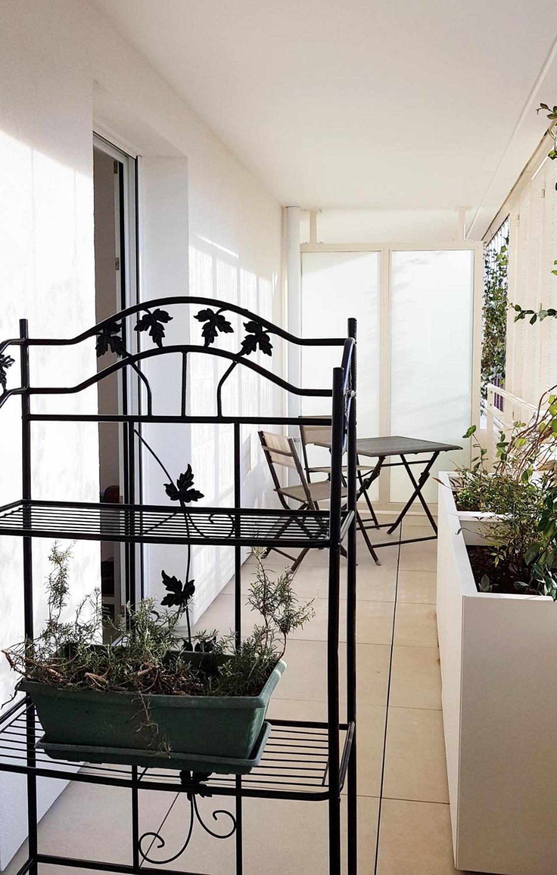 Appartement Centre Ville Beaux Arts 2 Personnes Calme Et Confort Montpellier Esterno foto